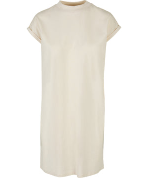 Women’s extended shoulder dress